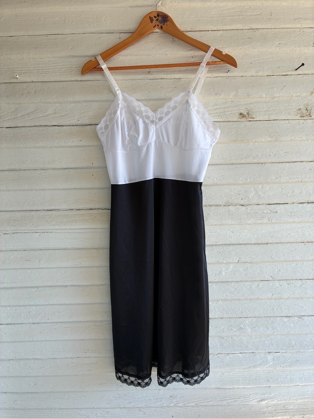 Classic Two-Tone Lace Trim Slip Dress in White and Black, vintage Sarah Smith